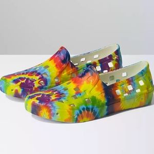 NEW - Vans BIG KIDS TRK Slip On Water Shoes Size 2 Tie Dye Multicolor